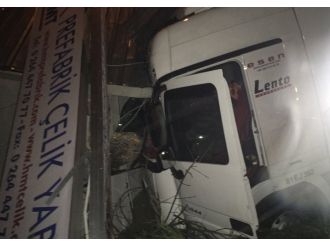 Direksiyon başında kalp krizi kaza getirdi