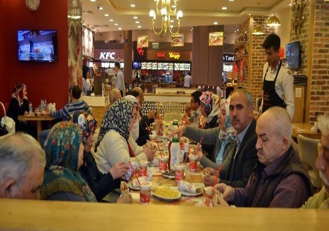 “Kaçma Birader” Filmini İzledi