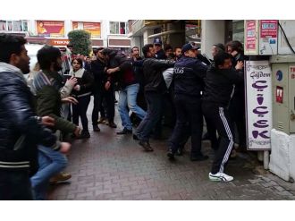 Tekme ve yumruklar havada uçuştu!