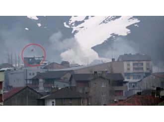 Güvenlik güçleri o bölgeye Türk bayrağı dikti