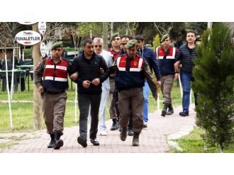 Toplantıdayken basıldılar: 13 gözaltı