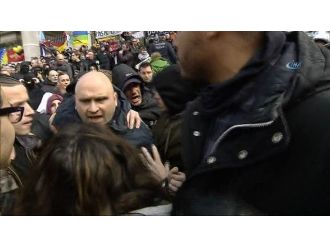 Brüksel polisinden müdahale