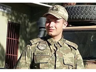 Asteğmen birliğinde intihar etti