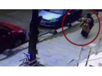 Ölen bebeğini metruk binaya bıraktı