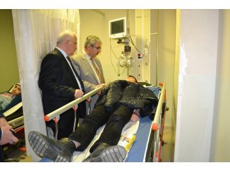 Gözünü güneş aldı, 4 kişiye çarptı