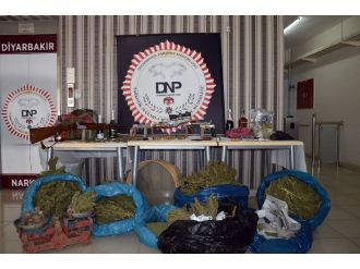 Diyarbakır’da uyuşturucu tacirlerine darbe