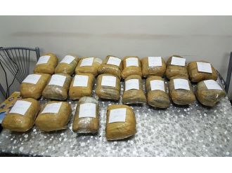 Kargo aracında 20 kilo esrar ele geçirildi