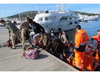 Umuda yolculuk operasyona takıldı