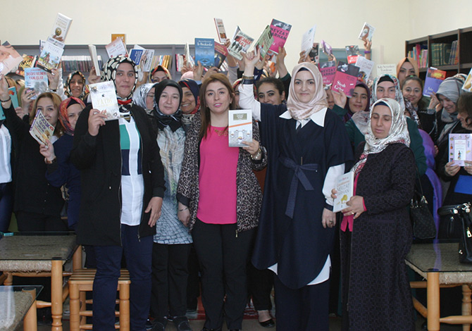 Kahramanmaraş Kadınları Kitap Okuyor