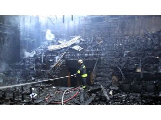 Devlet tiyatrosu küle döndü