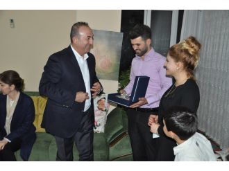 Bakan Çavuşoğlu’ndan sürpriz ziyaret!