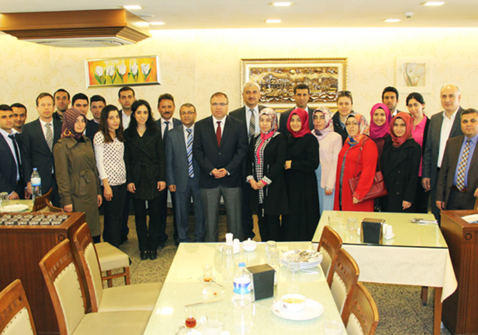 Kaymakam Türköz’den Aday Öğretmenler Jest
