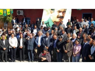 Öcalan’ın doğum gününü kutladılar !