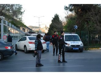 Silah sesleri emniyeti harekete geçirdi