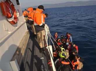 2 günde 247 kaçak göçmen kurtarıldı