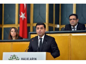 Bahçeli’ye "Çin malı çakma milliyetçi" dedi