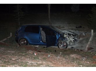 Otomobilin çarptığı motosiklet sürücüsü öldü