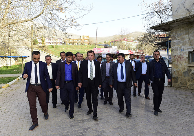 Ekinözü’nde Gezi Ve İncelemelerde Bulundu