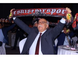 Bakan Avcı, Eskişehirspor için düzenlenen geceye katıldı