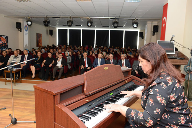 Şiir Severler Bir Araya Geldi