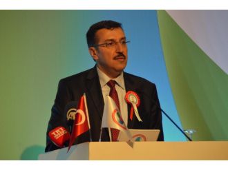 "Siyasi istikrarı heba etmeye çalışanlar var"