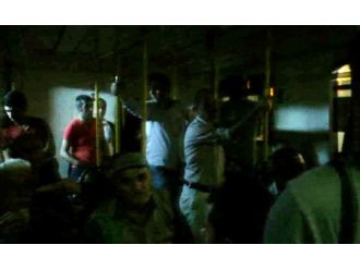 Metroda mahsur kaldılar