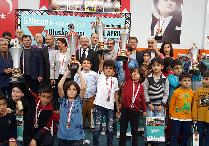 Satranç Turnuvası Ödülleri Dağıtıldı