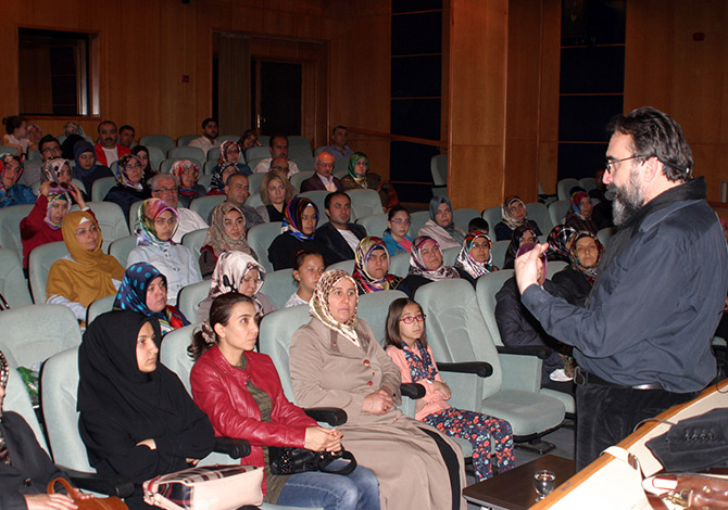 Aile Eğitim Programları Devam Ediyor