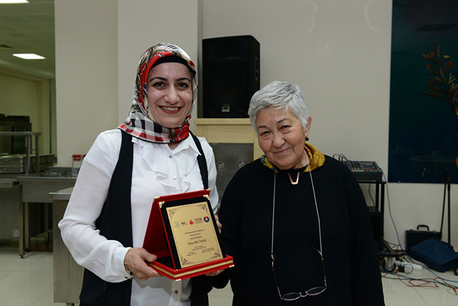 Kahramanmaraş Talasemi Sempozyumu Ödülleri Sahiplerini Buldu