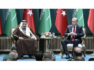 Kral Selman’a ’Devlet Nişanı’