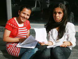 ÖĞRENCİLERİ SBS HEYECANI SARDI 