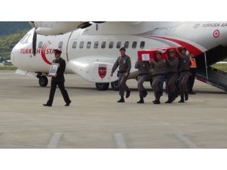 Şehidin cenazesi Türk Yıldızları uçağıyla taşındı