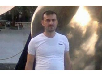 Pişkinliğin böylesi ! Öldürdüğü gencin babasından...