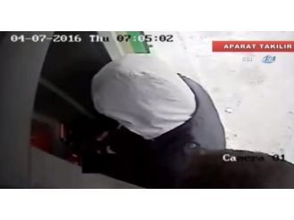 ATM fareleri güvenlik kamerasında