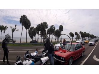 Trafikte kavga: Kadın silah çekti !