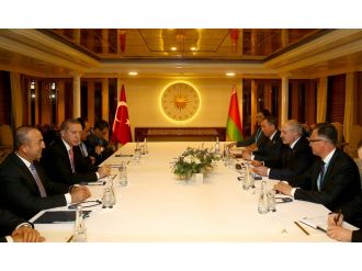 Belaruslu mevkidaşını kabul etti