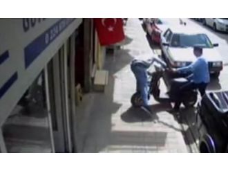 Uyuşturucunun etkisindeki gencin içler acısı hali