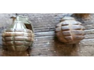 Evinin önünde bulduğu cisim elinde patladı !