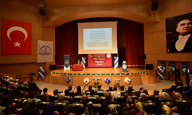 Dulkadiroğlu'ndan En Anlamlı Kutlu Doğum Programı