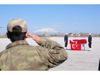 Şehit polis dualarla memleketine uğurlandı