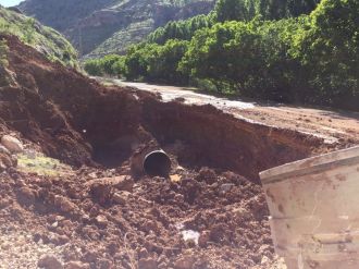 Teröristler 3 ilçeyi susuz bıraktı