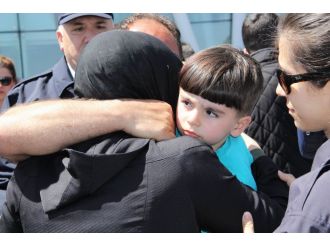 Şehit babasının ardından böyle baktı