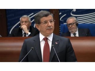 Başbakan Davutoğlu, Türkiye ile Yunanistan ilişkilerini değerlendirdi