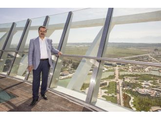 Hazırları yerinde inceledi, kuleye çıkan ilk bakan oldu