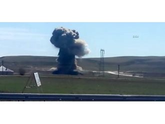 Bomba yüklü araç böyle imha edildi