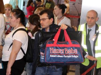 Rus gazeteci ülkesine gönderildi