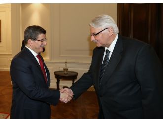 Başbakan Davutoğlu, Polonyalı Bakanı kabul etti