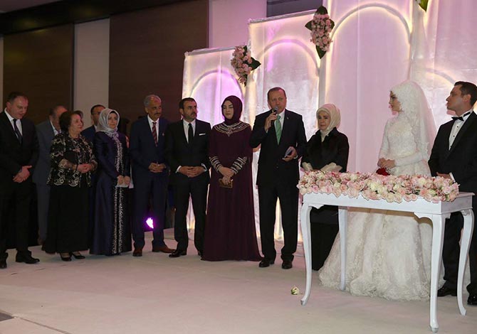 Mahir Ünal’ın Yeğeni Dünya Evine Girdi