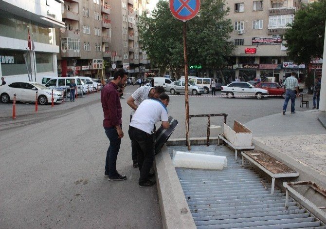 Şüpheli Valize Sivil Polisler Müdahale Etti