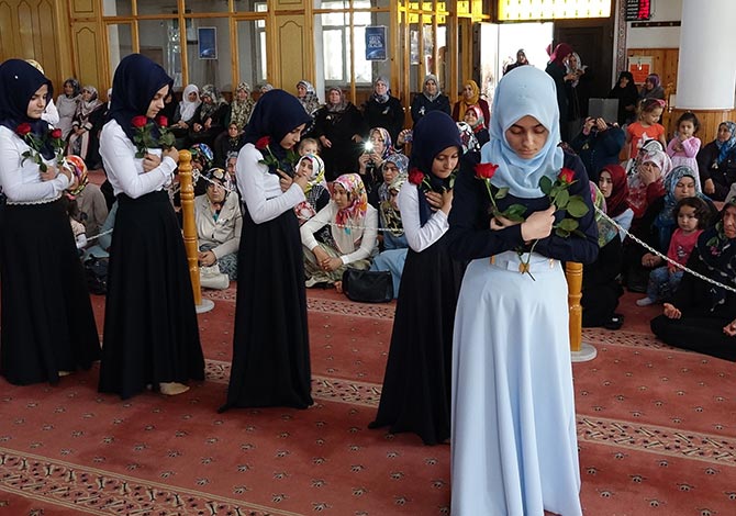 Bayanlardan Efendimize Kutlu Doğum Programı